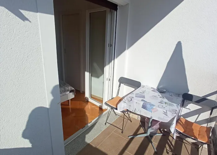 ゲストハウス Vicina ロヴィニ